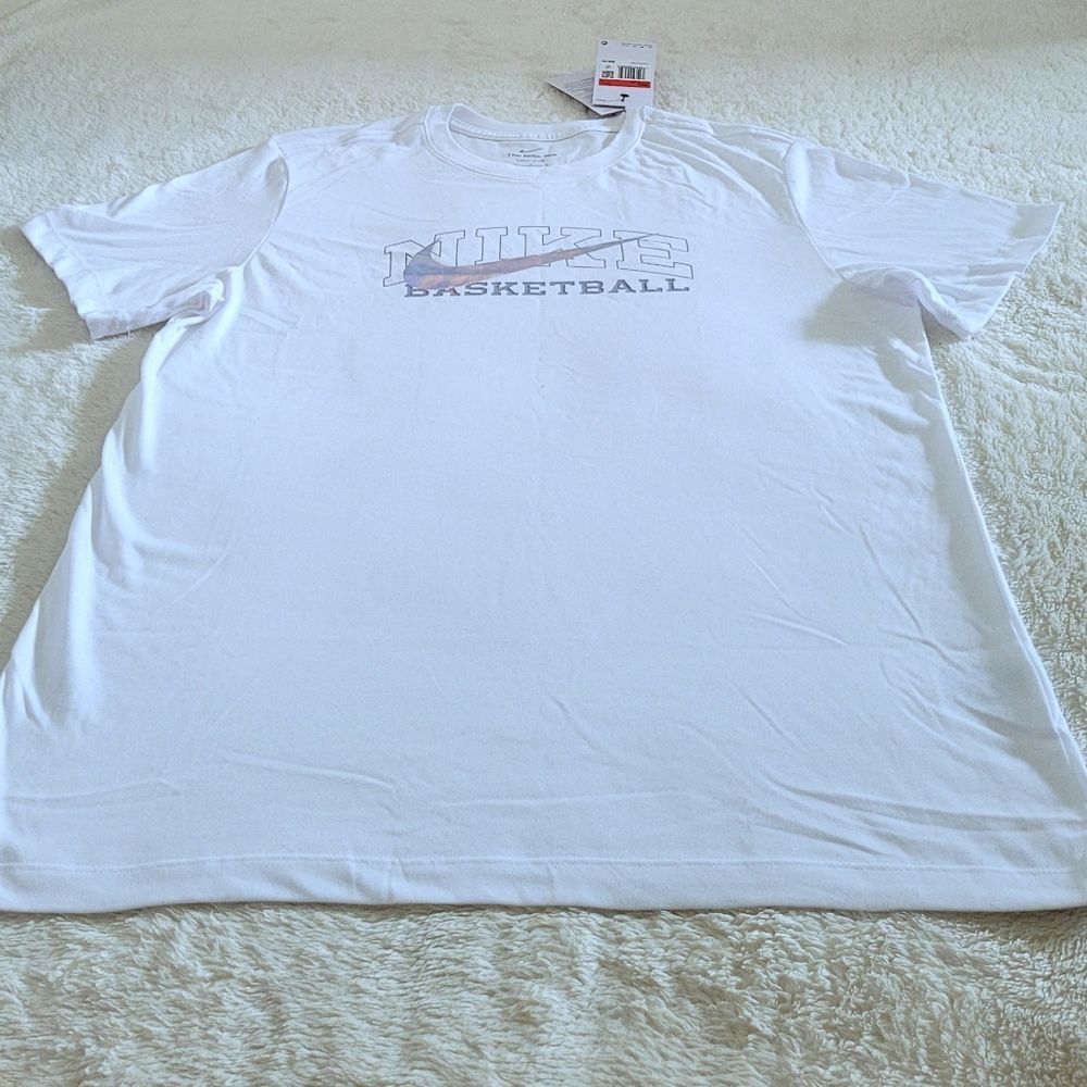 Nike👟 "Basketball"🏀 With Holographic Swoosh Dri-Fit Tee👕 - NWT - Picture 14 of 16